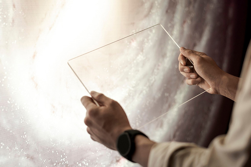 纯透明亚克力板在多个行业中的广泛应用